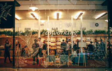 Coworking rural y el papel de la distribución automática: Impulsando la repoblación en España Coworking rural y el papel de la distribución automática: Impulsando la repoblación en España